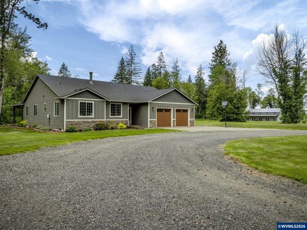 12950 S Barnards Rd, Molalla, OR 97038