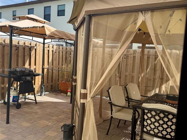 23049 SW 129th Pl, Miami, FL 33170