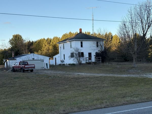 1328 W Sugar Grove Road, Scottville, MI 49454