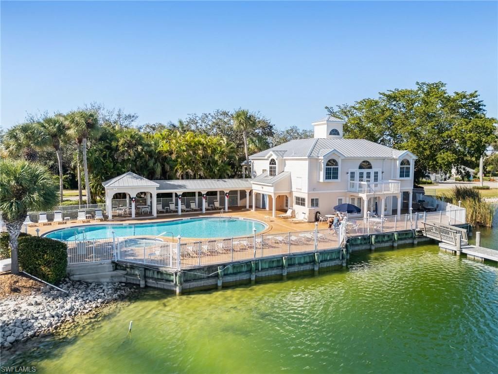 2662 Aft Ave, Naples, FL 34109 Photo