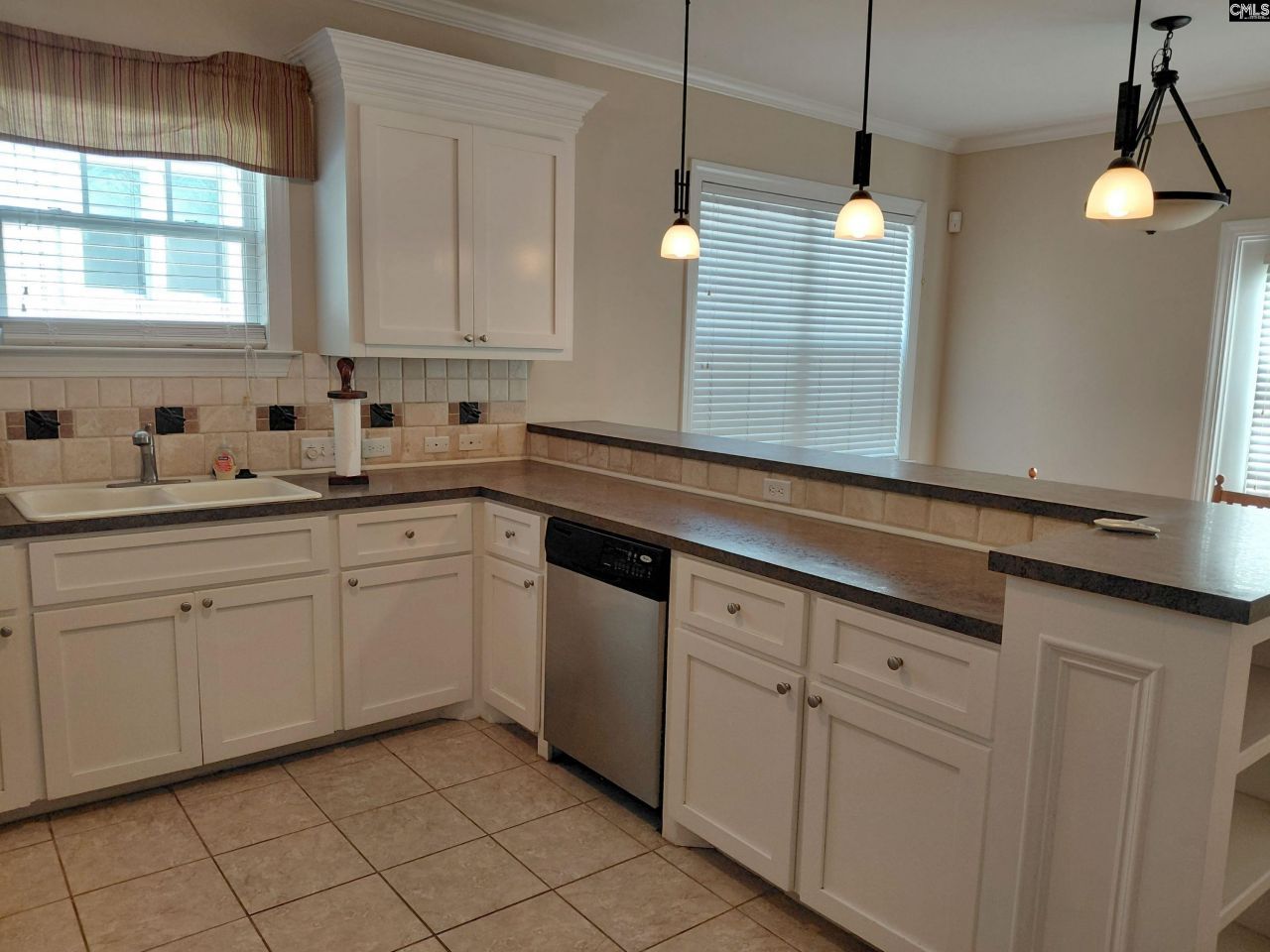 618 Kortright Street  Photo 5