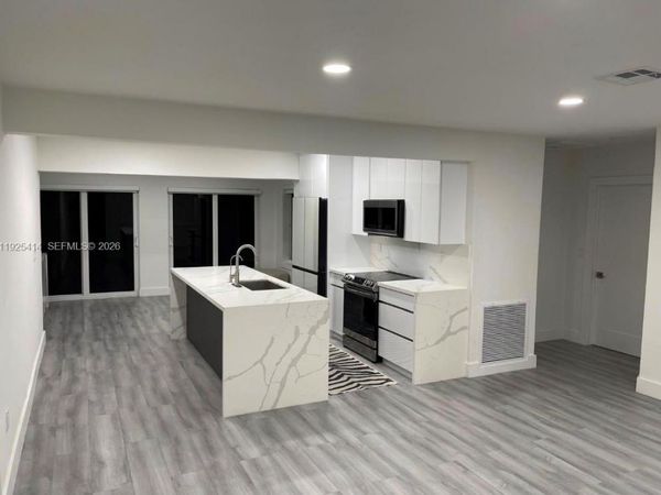 7571 Juniper St, Miramar, FL 33023