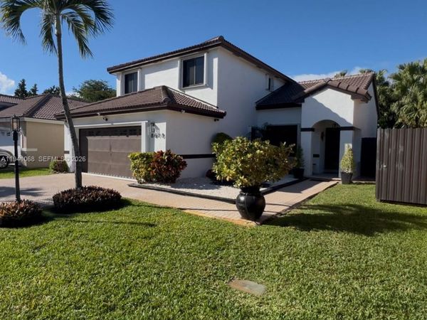 8618 SW 161st Pl , Miami, FL 33193