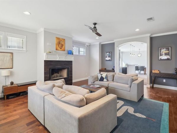 601 N Lancaster Avenue, Dallas, TX 75203