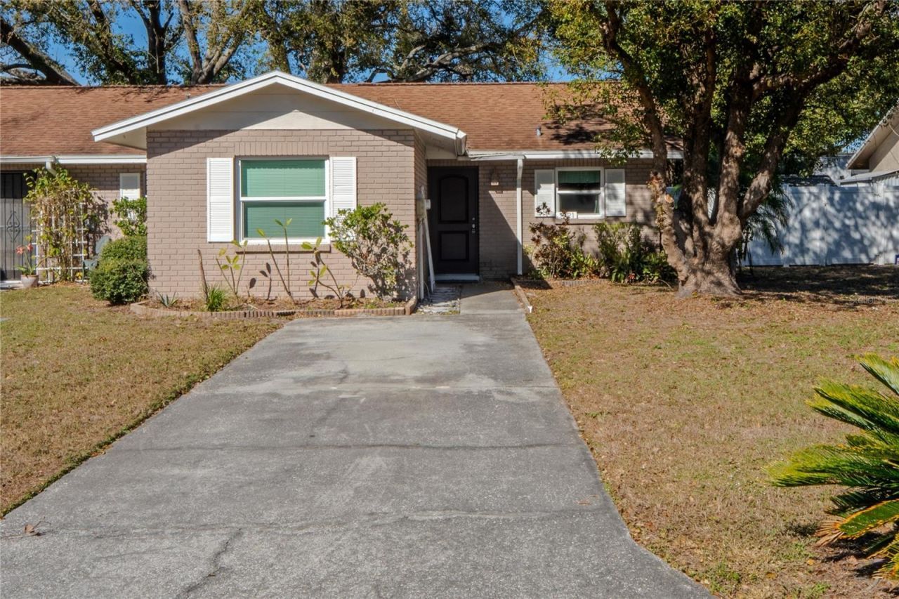 5121 Lesher Court, Tampa, FL 33624 Main Photo