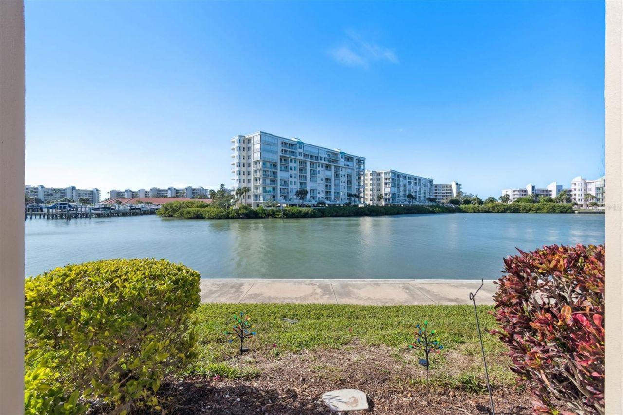 7930 Sun Island Drive S, Unit 103, South Pasadena, FL 33707 Main Photo