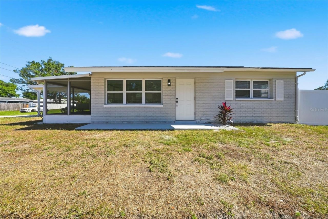 301 58th Street N, Saint Petersburg, FL 33710 Main Photo