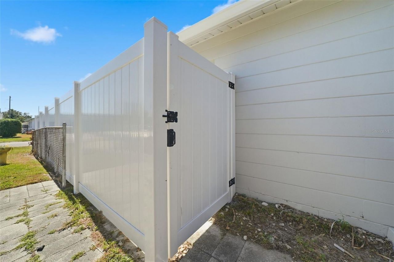 301 58th Street N, Saint Petersburg, FL 33710 Photo