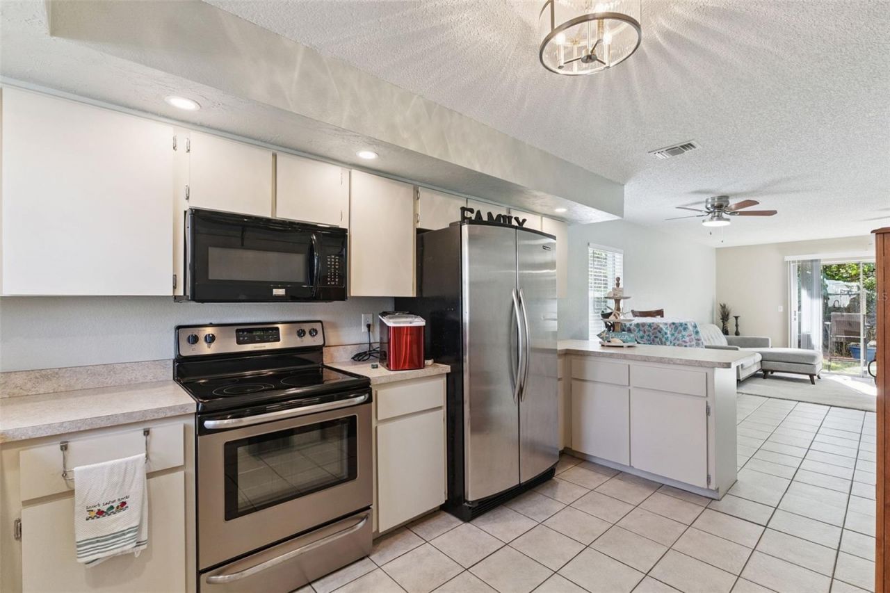 721 Laurel Bay Circle, New Smyrna Beach, FL 32169 Photo