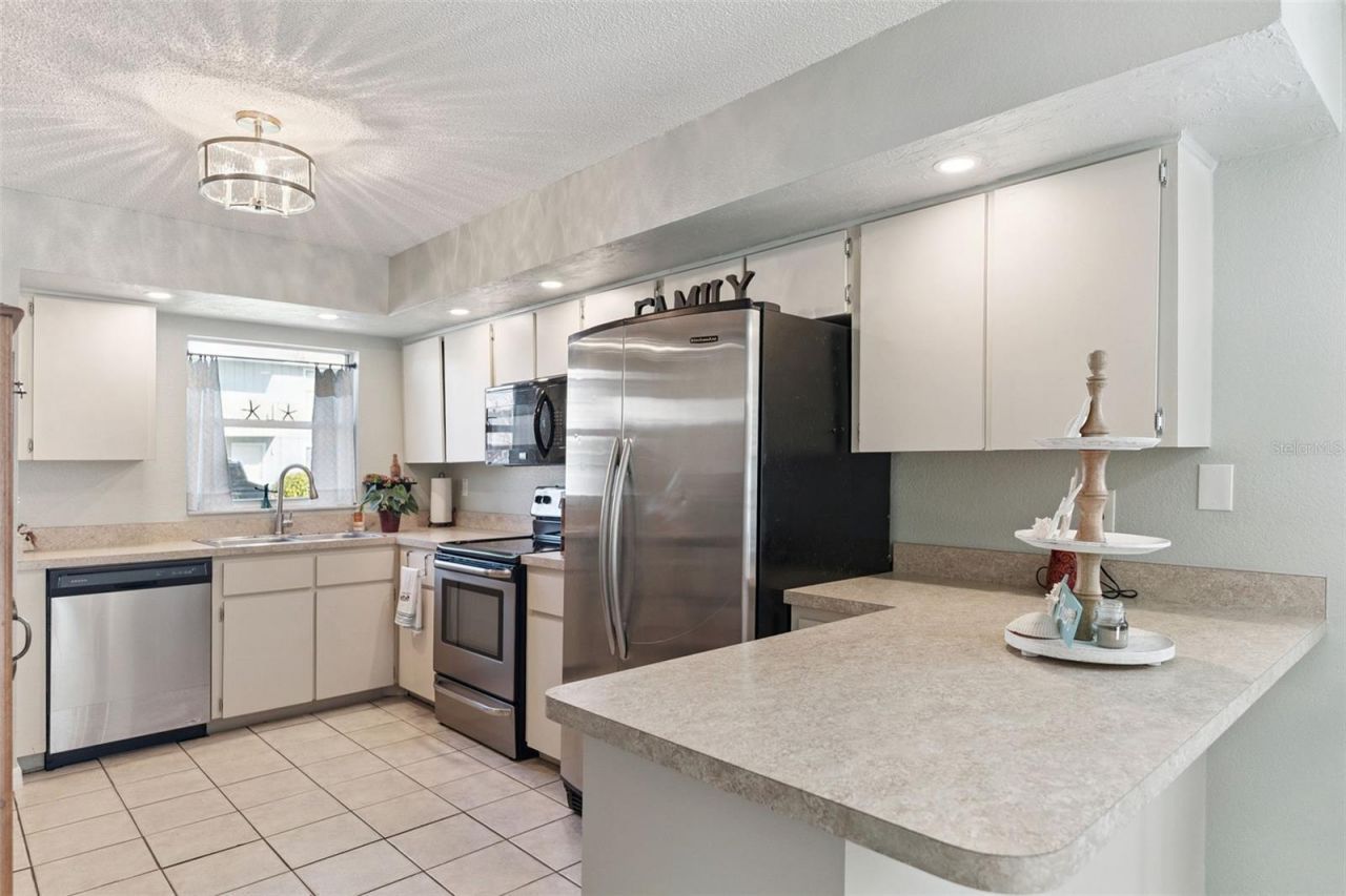 721 Laurel Bay Circle, New Smyrna Beach, FL 32169 Photo