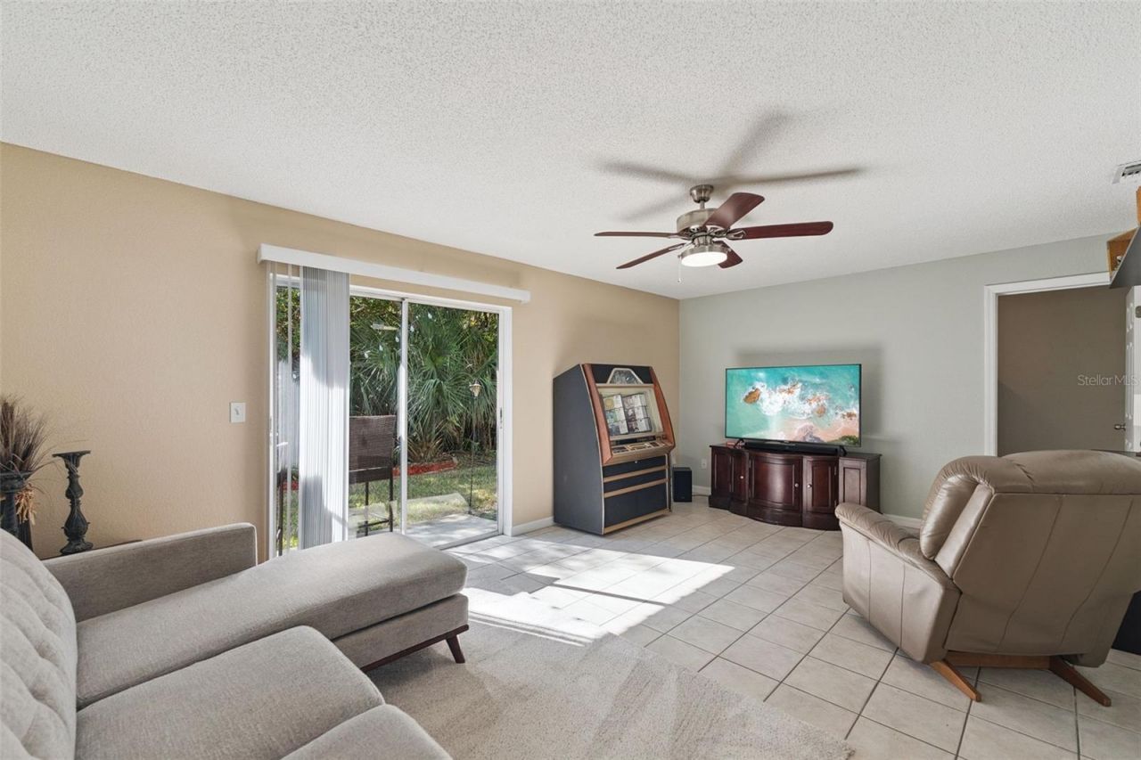 721 Laurel Bay Circle, New Smyrna Beach, FL 32169 Photo