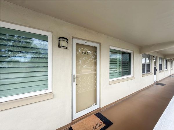8100 DR MARTIN LUTHER KING JR STREET N, Unit 202, ST PETERSBURG, FL 33702
