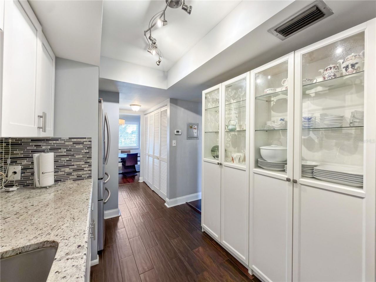 8100 Dr Martin Luther King Jr Street N, Unit 202, Saint Petersburg, FL 33702 Photo