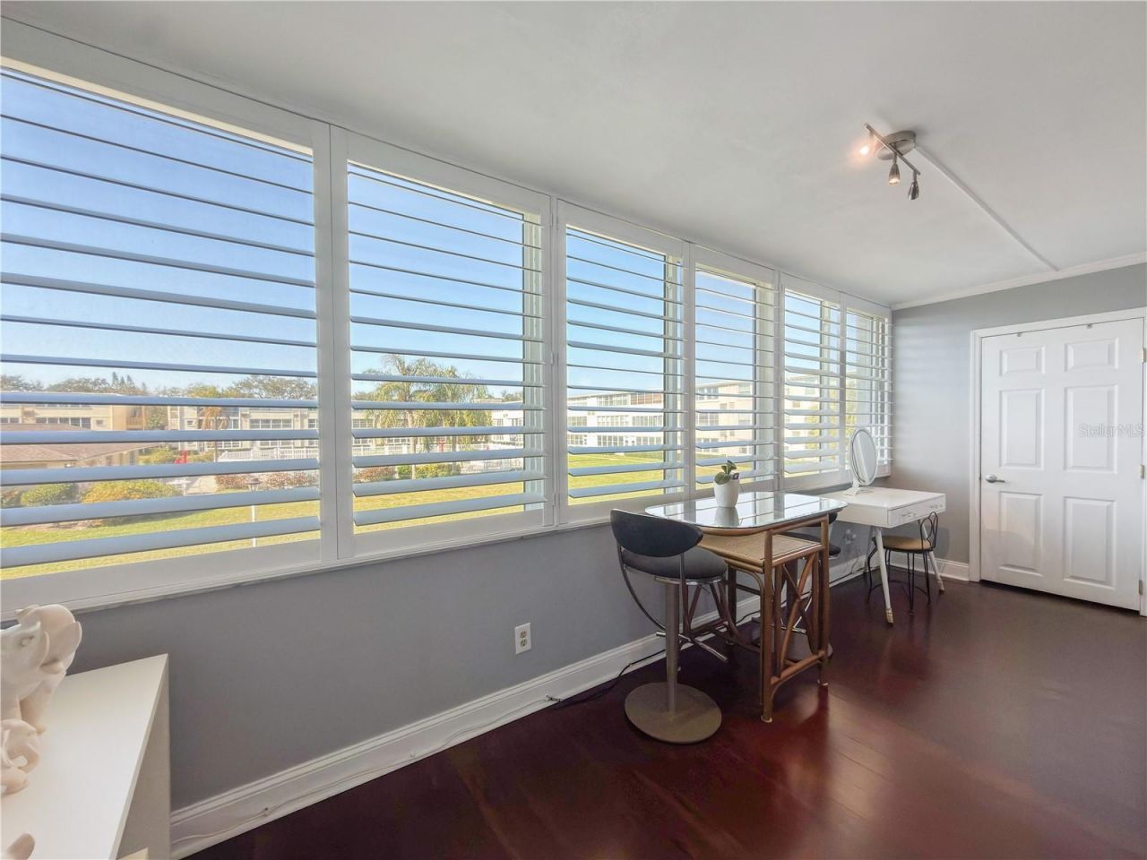 8100 Dr Martin Luther King Jr Street N, Unit 202, Saint Petersburg, FL 33702 Photo