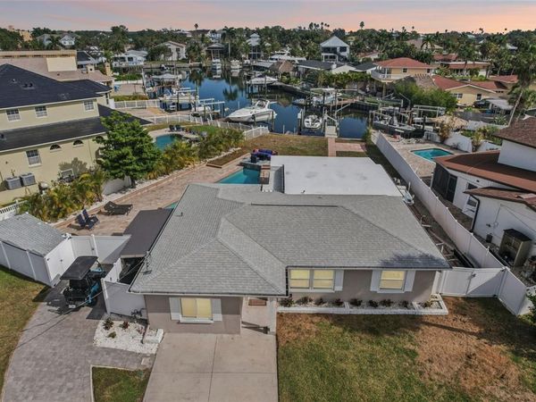 5467 BAYOU GRANDE BOULEVARD NE, ST PETERSBURG, FL 33703