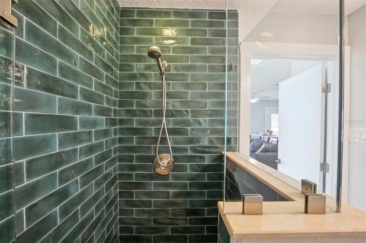 5467 Bayou Grande Boulevard Ne, Saint Petersburg, FL 33703 Photo