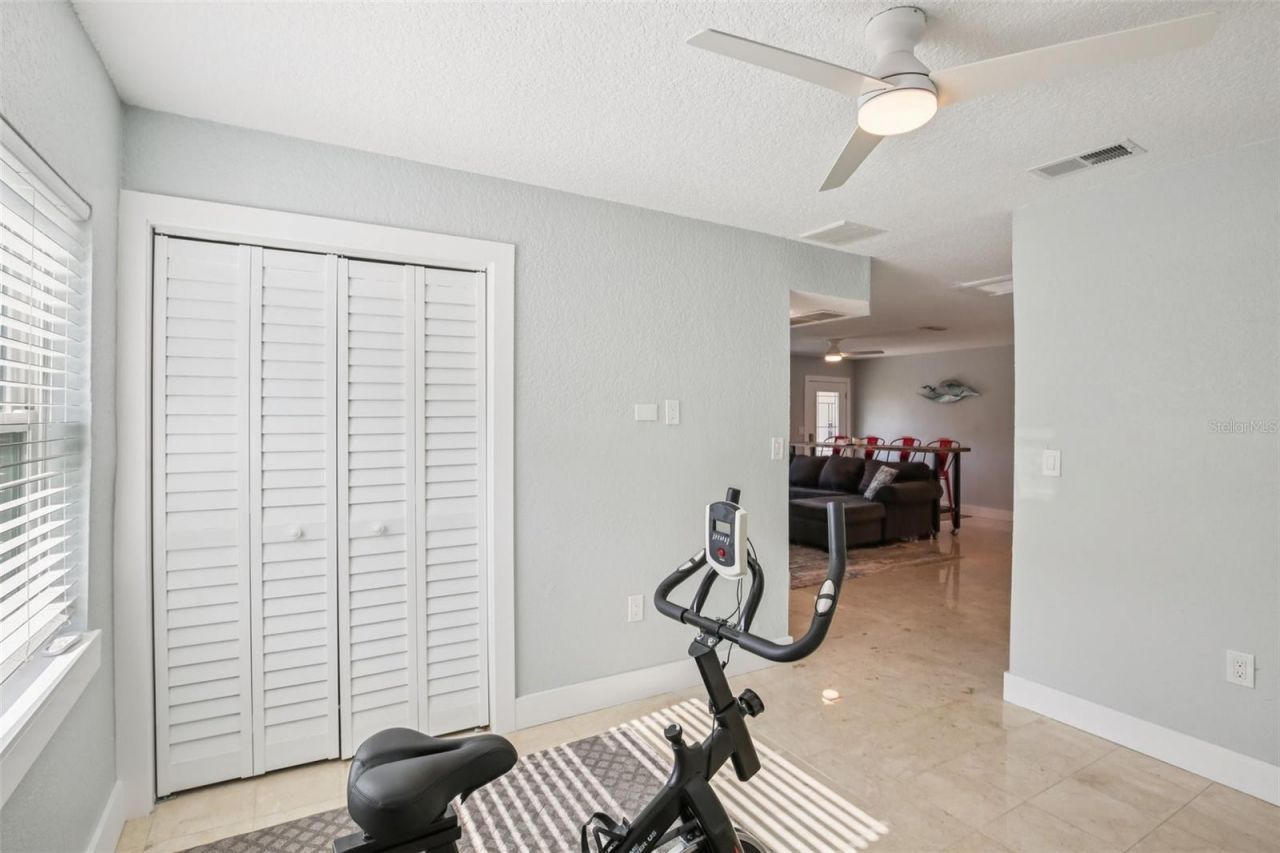 5467 Bayou Grande Boulevard Ne, Saint Petersburg, FL 33703 Photo