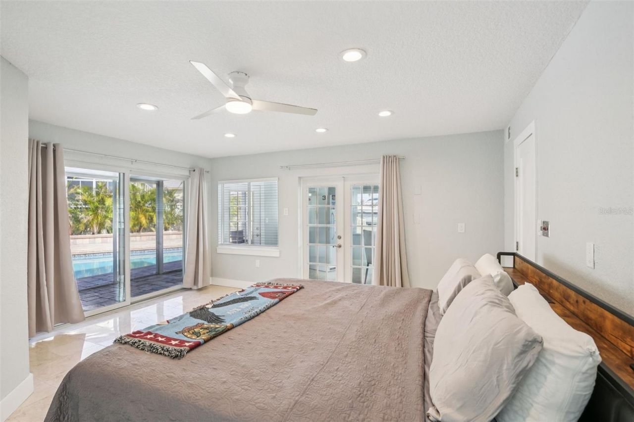 5467 Bayou Grande Boulevard Ne, Saint Petersburg, FL 33703 Photo