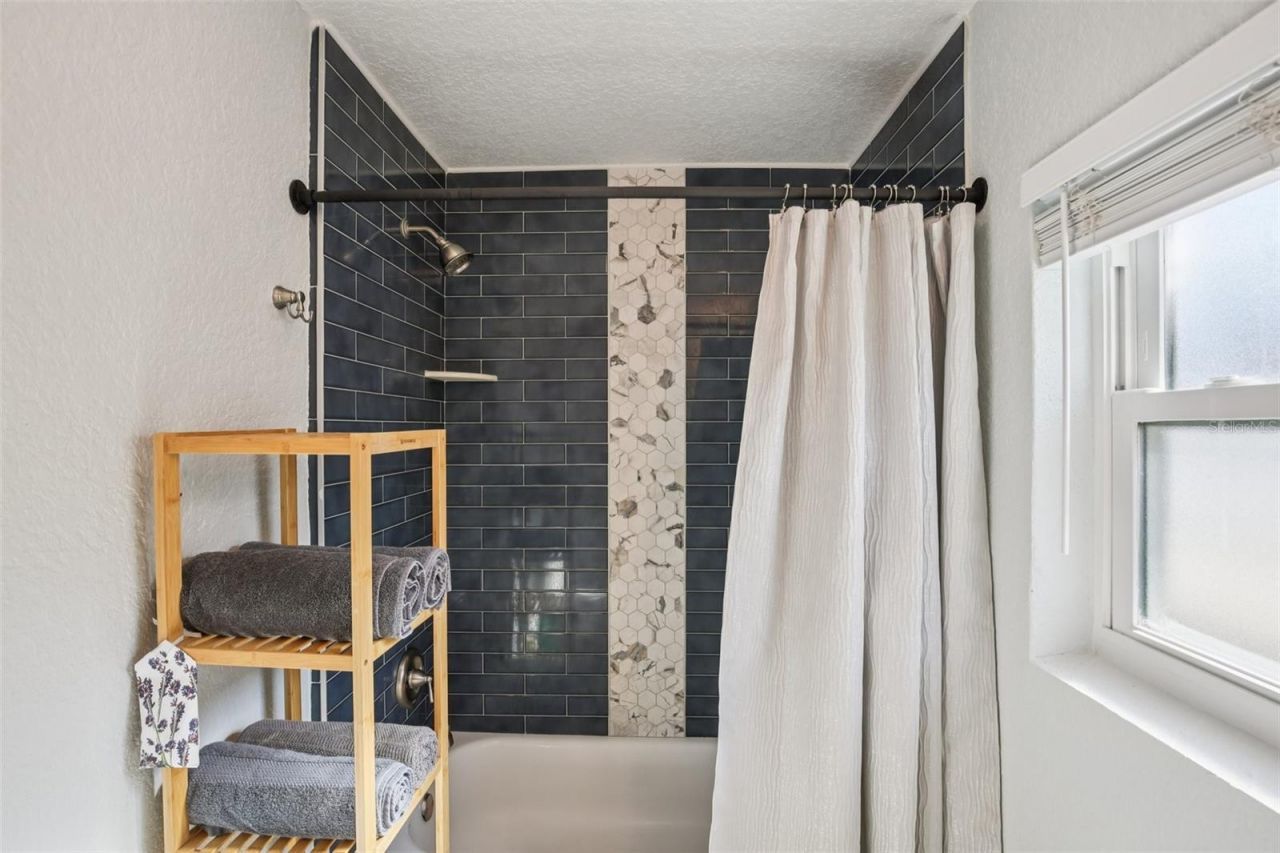 5467 Bayou Grande Boulevard Ne, Saint Petersburg, FL 33703 Photo