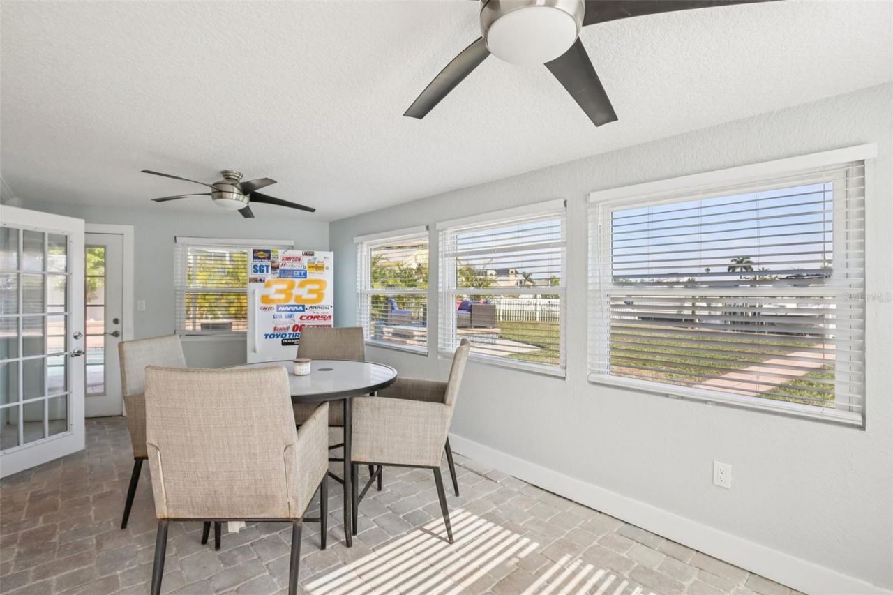 5467 Bayou Grande Boulevard Ne, Saint Petersburg, FL 33703 Photo