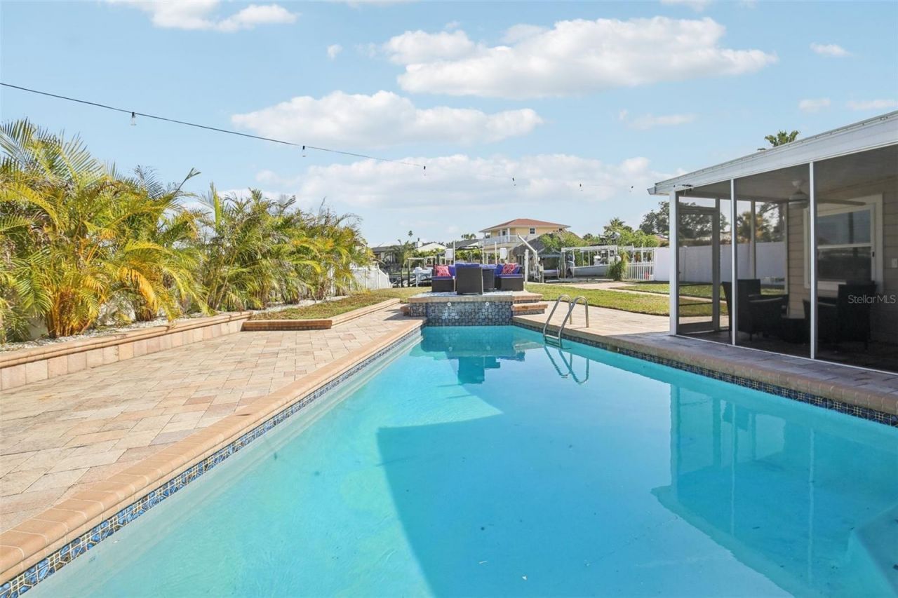 5467 Bayou Grande Boulevard Ne, Saint Petersburg, FL 33703 Photo