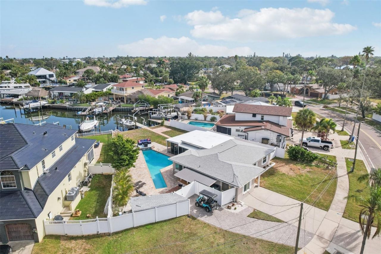 5467 Bayou Grande Boulevard Ne, Saint Petersburg, FL 33703 Photo