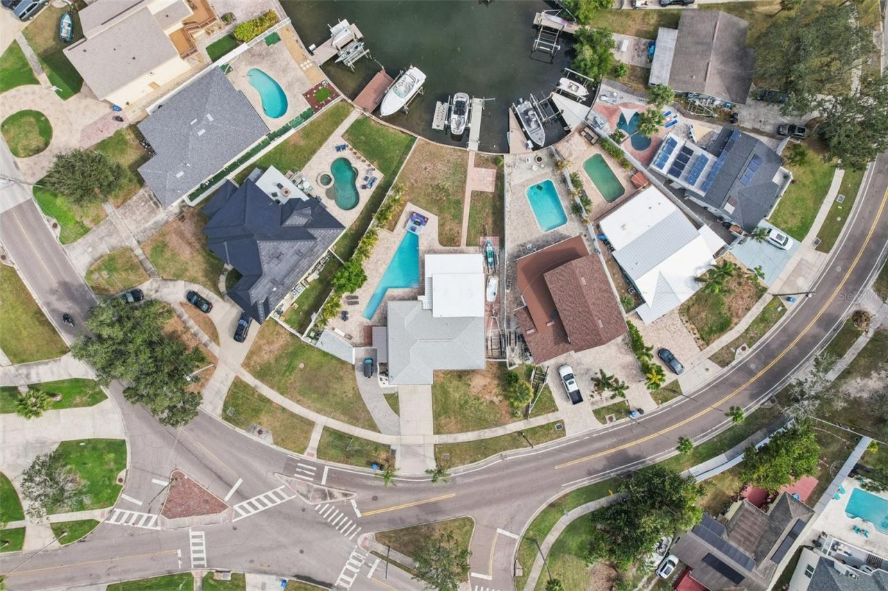 5467 Bayou Grande Boulevard Ne, Saint Petersburg, FL 33703 Photo