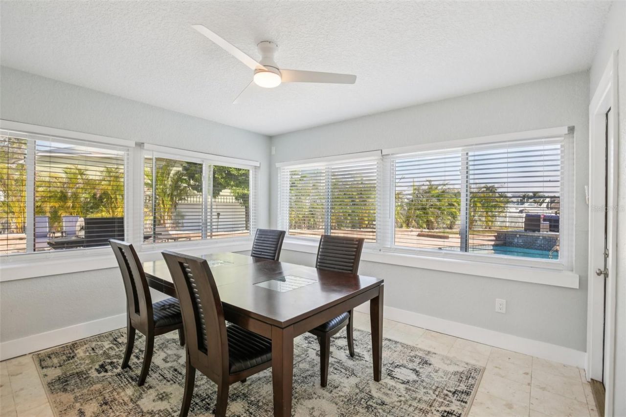 5467 Bayou Grande Boulevard Ne, Saint Petersburg, FL 33703 Photo