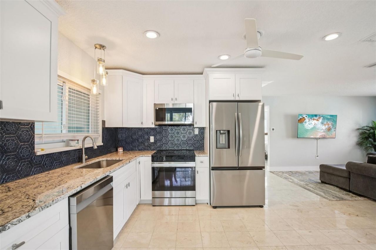 5467 Bayou Grande Boulevard Ne, Saint Petersburg, FL 33703 Photo