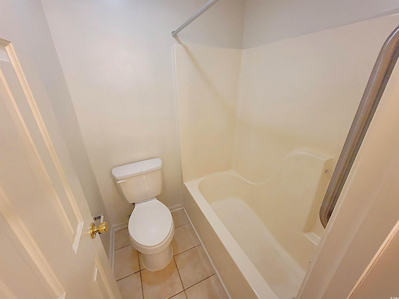 657 Tupelo Ln. Photo 5