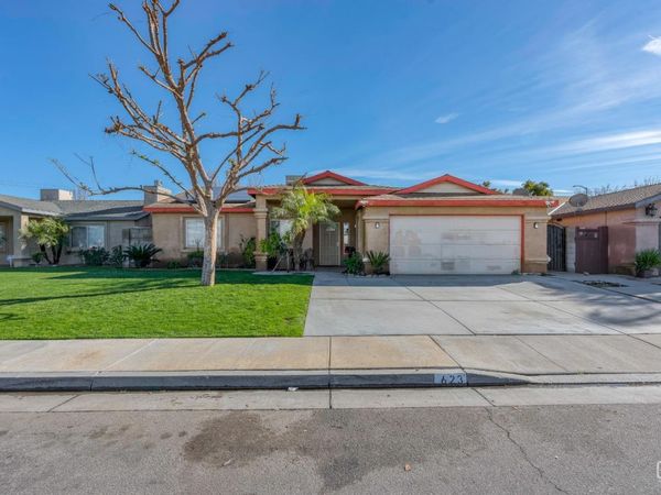 623 Broken Arrow Avenue, Bakersfield, CA 93307