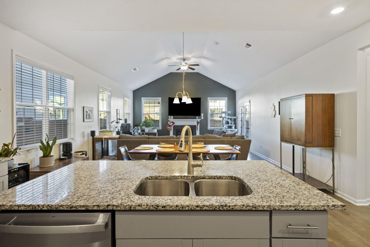 622 Pendleton Drive Photo 12