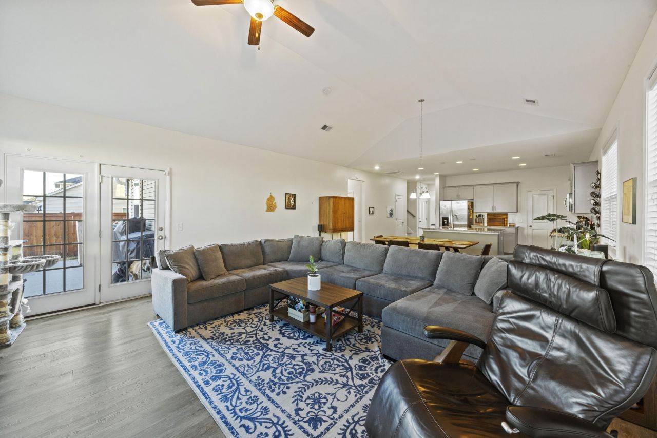 622 Pendleton Drive Photo 15