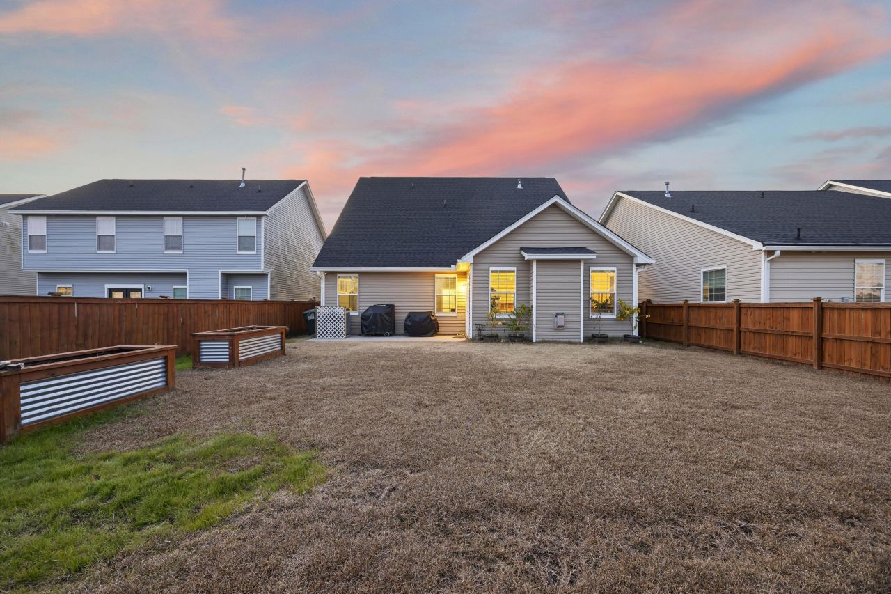 622 Pendleton Drive Photo 36