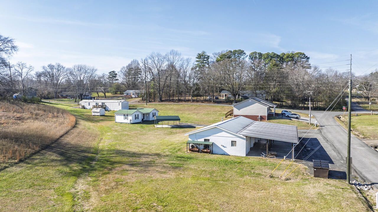 2402/2398 Rodney Drive Se, Cleveland, TN 37323 Main Photo