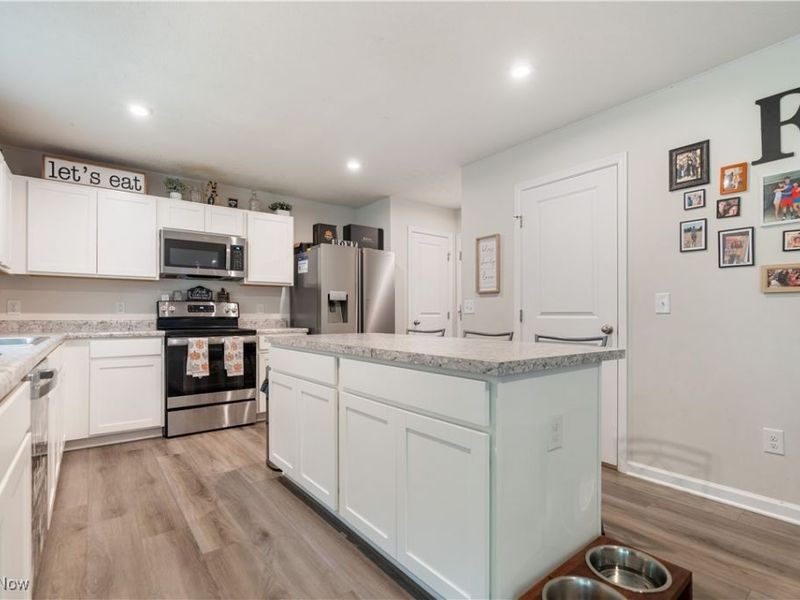 3564 Kenyon Creek Avenue NW, Massillon, OH 44647 Photo 12