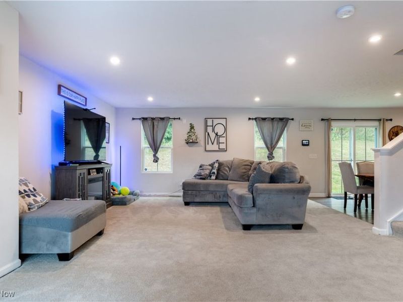 3564 Kenyon Creek Avenue NW, Massillon, OH 44647 Photo 7