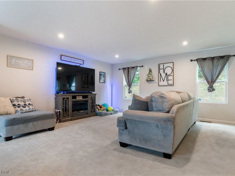 3564 Kenyon Creek Avenue NW, Massillon, OH 44647 Photo 8