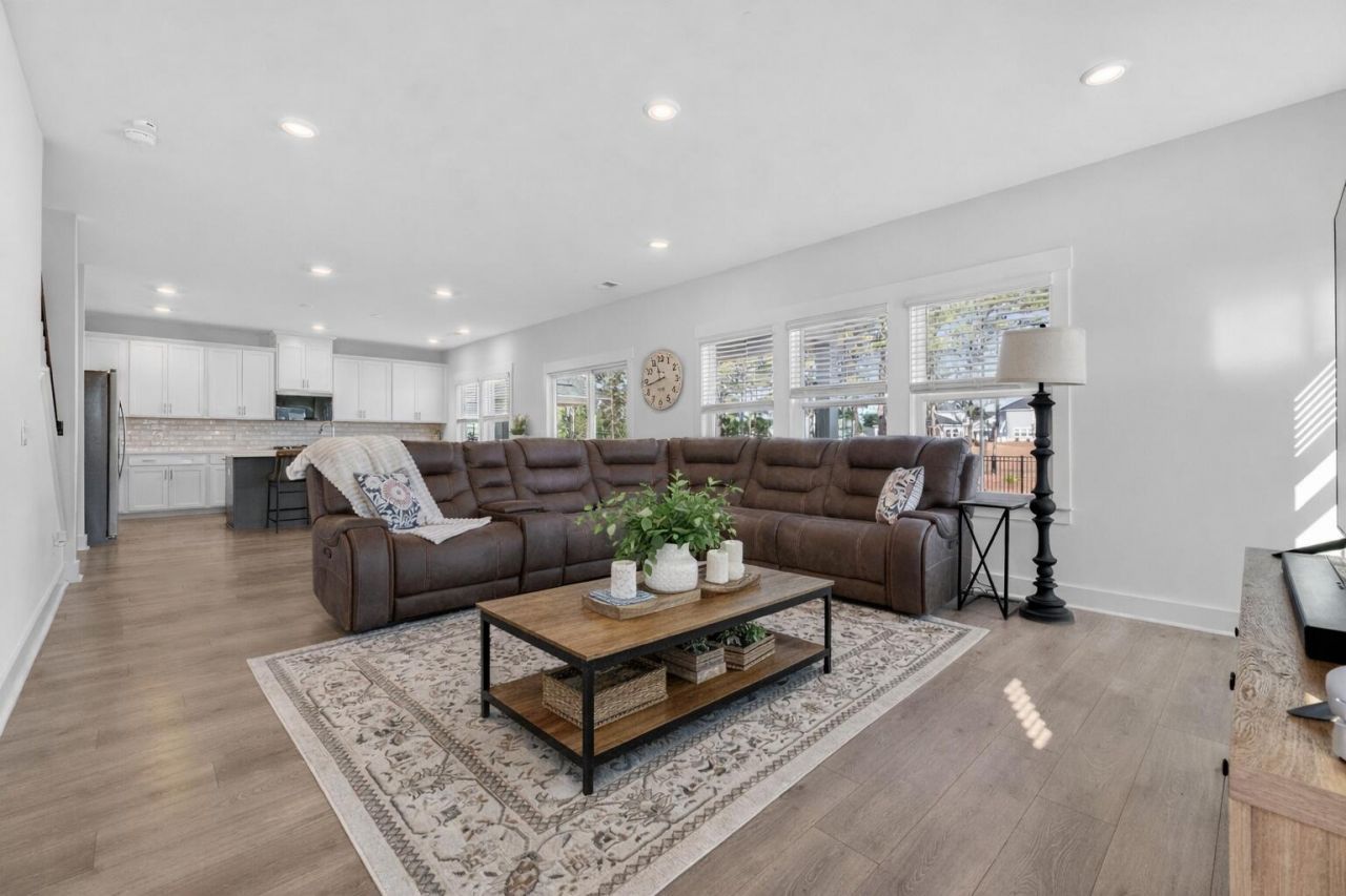 332 Calm Water Way Photo 11