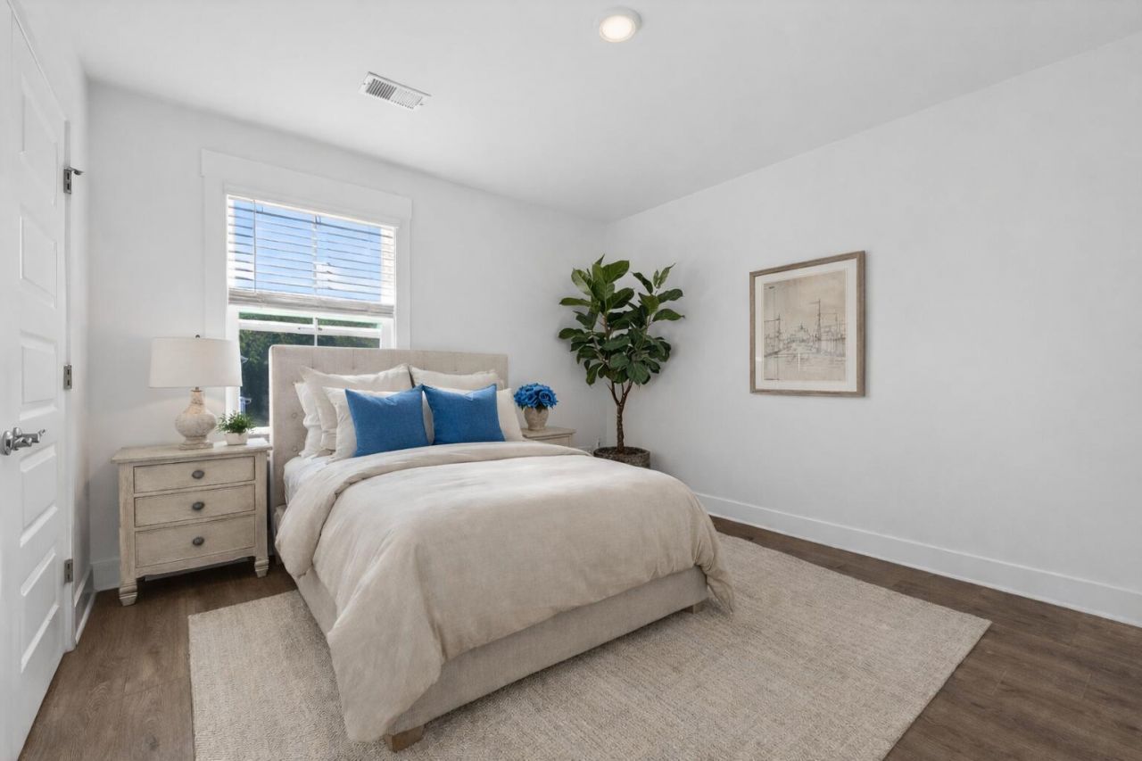 332 Calm Water Way Photo 25