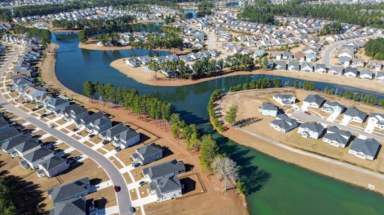 332 Calm Water Way Photo 32