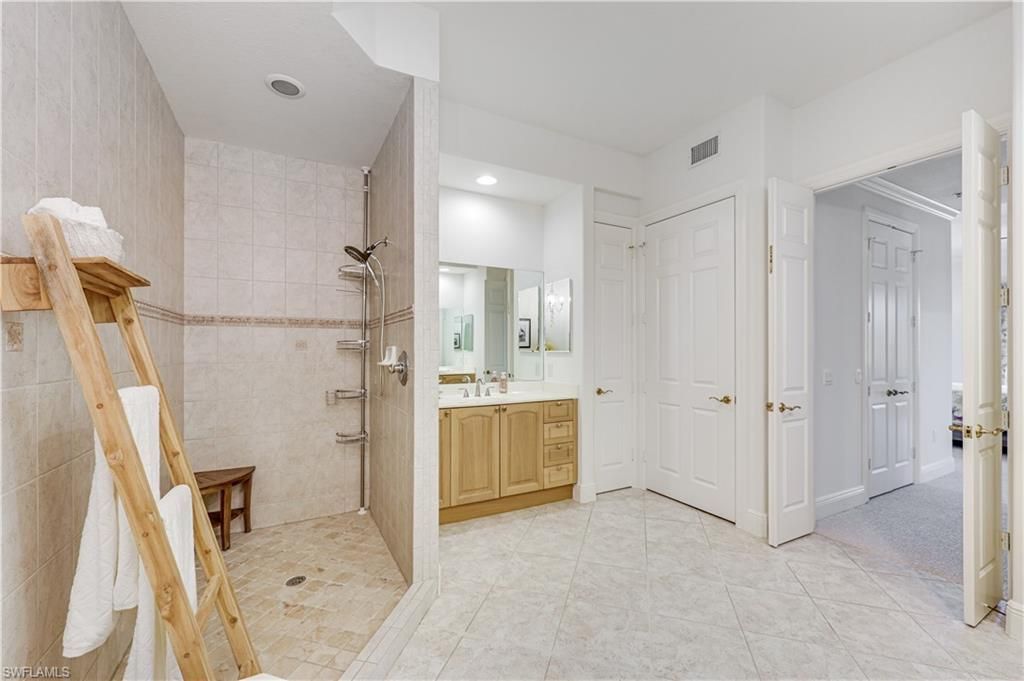 9002 Cascada Way, Unit 102, Naples, FL 34114 Photo