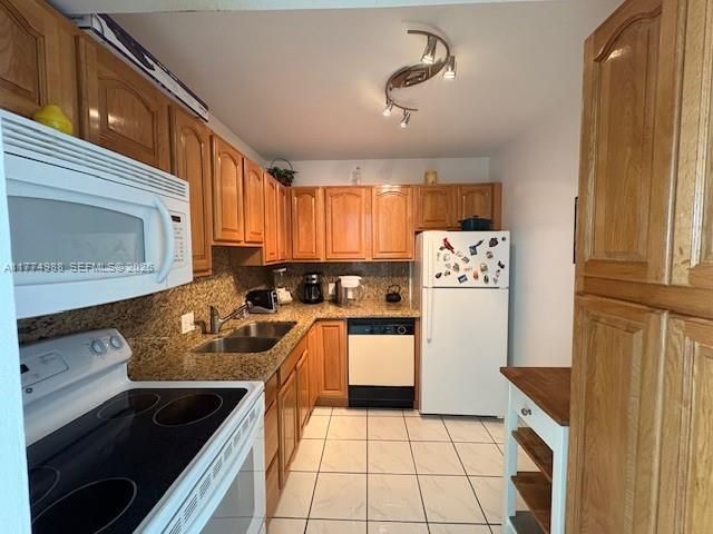 3625 N Country Club Dr, Unit PH-4, Aventura, FL 33180 Photo