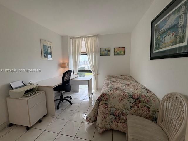 3625 N Country Club Dr, Unit PH-4, Aventura, FL 33180 Photo