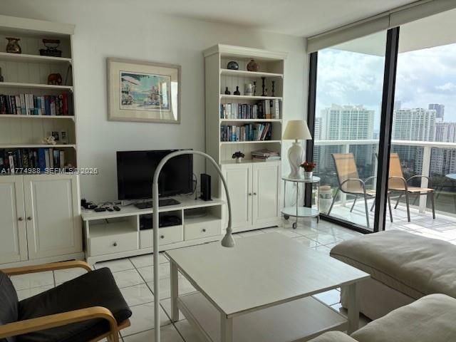 3625 N Country Club Dr, Unit PH-4, Aventura, FL 33180 Photo