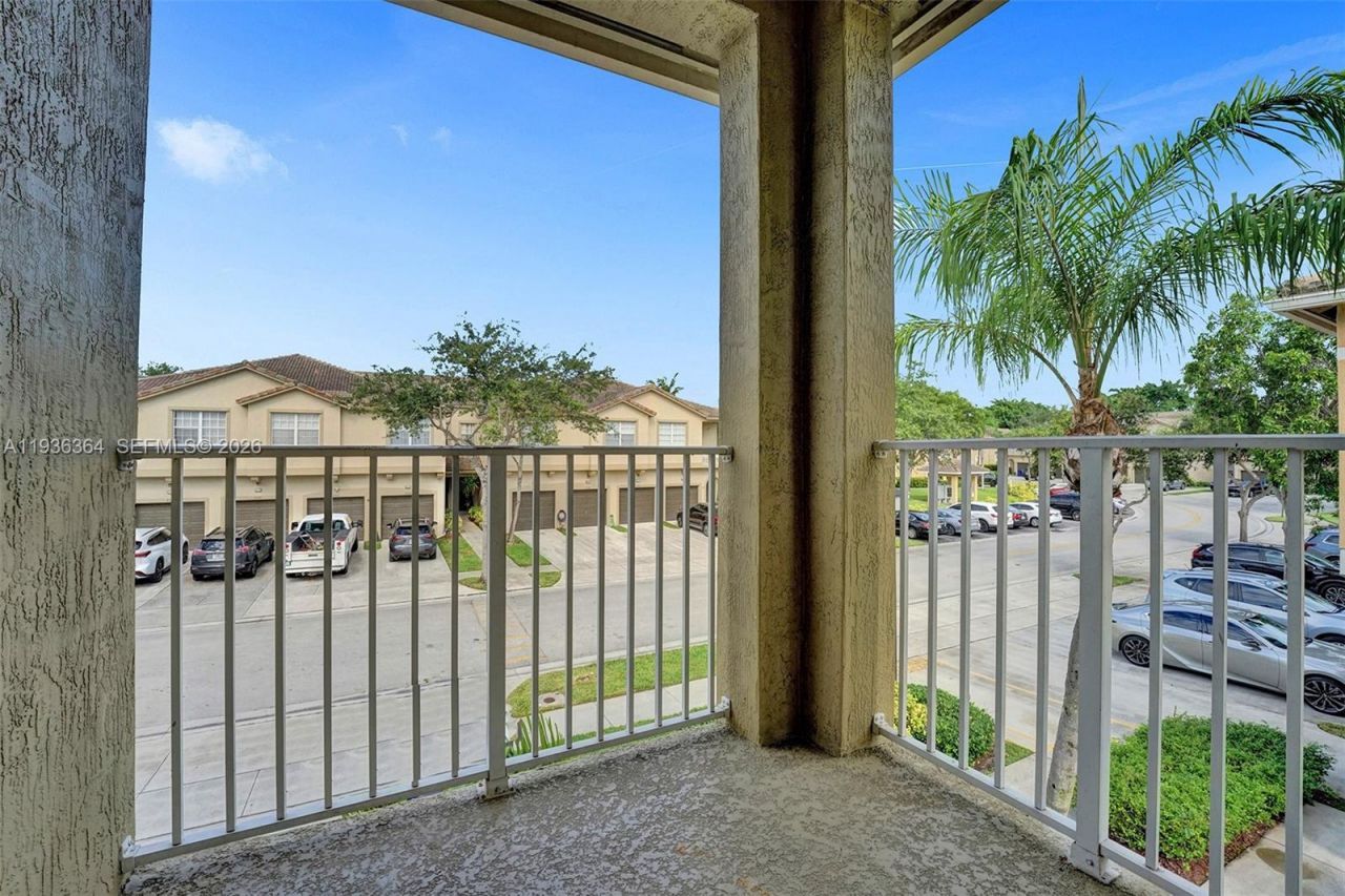 4301 SW 131st Ln, Unit 3202, Miramar, FL 33027 Photo