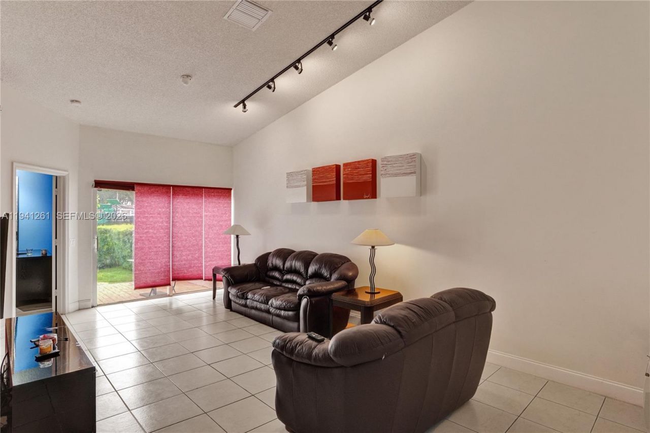 1851 SW 116th Way, Miramar, FL 33025 Photo