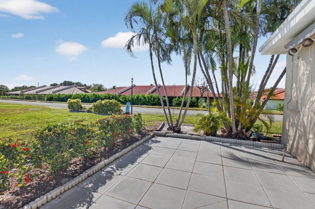 270 High Point Court, Unit D, Boynton Beach, FL 33435 Photo