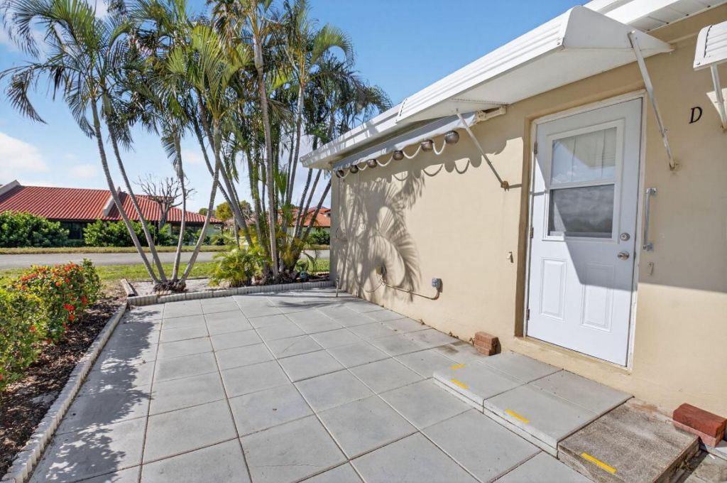 270 High Point Court, Unit D, Boynton Beach, FL 33435 Photo