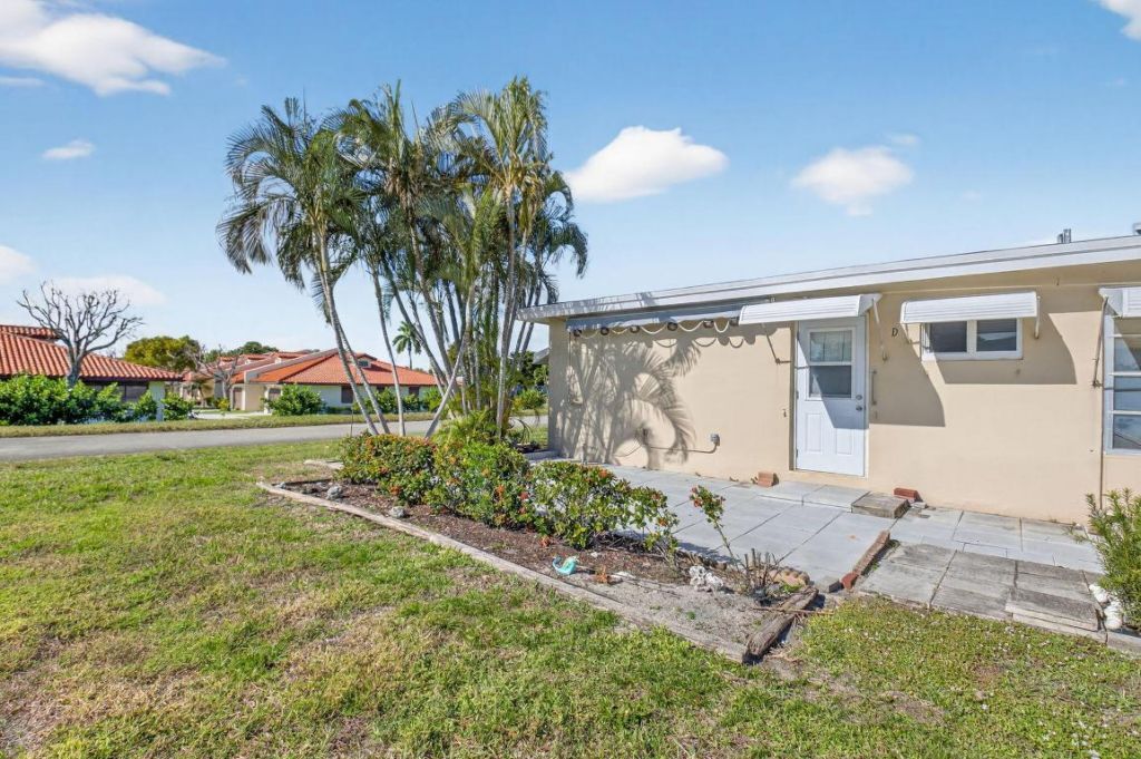 270 High Point Court, Unit D, Boynton Beach, FL 33435 Photo